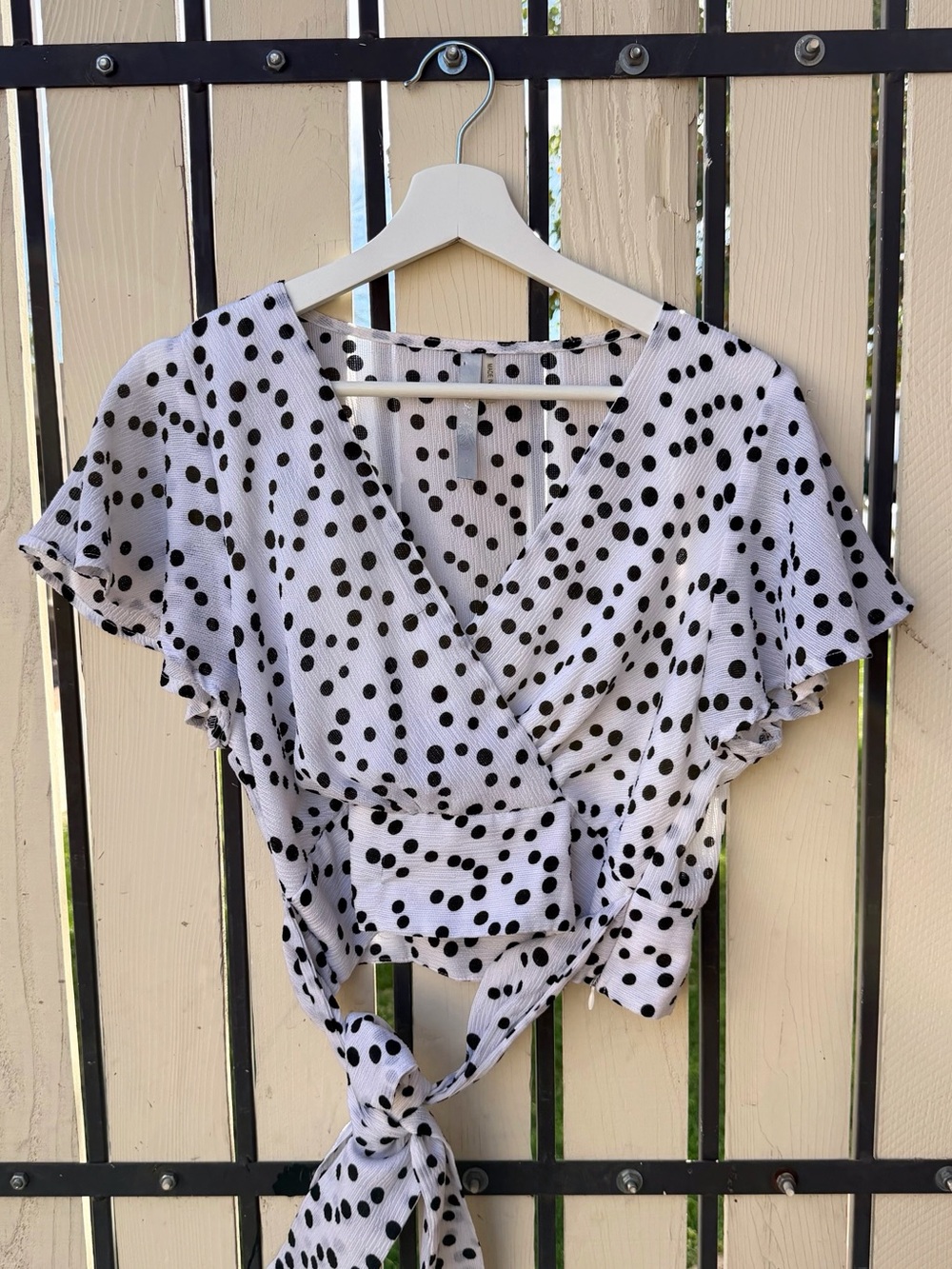Fashion Q Polka Dot Tie-Front V-Neck Crop Top - White/Black